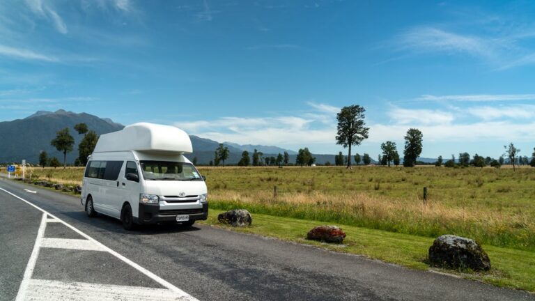 Wohnmobil mieten für den Urlaub: Saisonale Preise und Übergabe